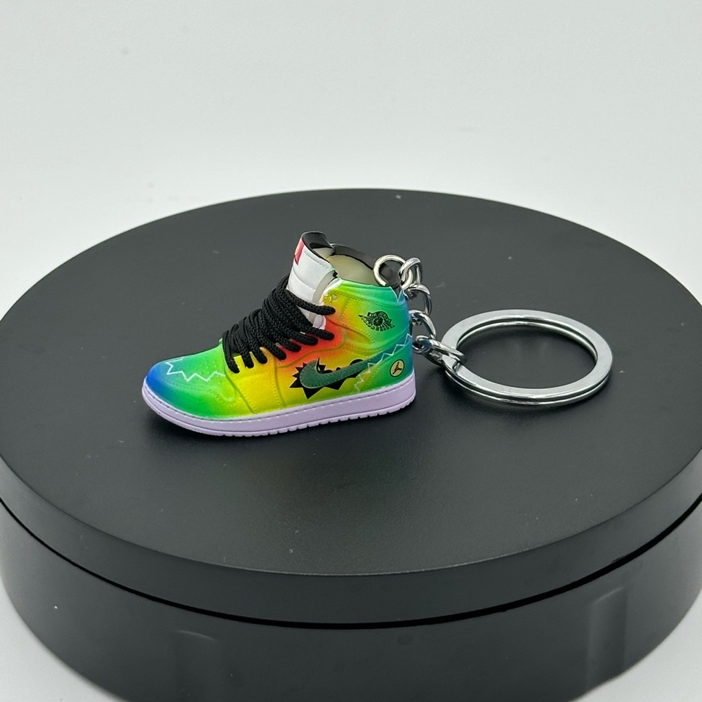 Colorful Shoe Keychain - Picture 5 of 5